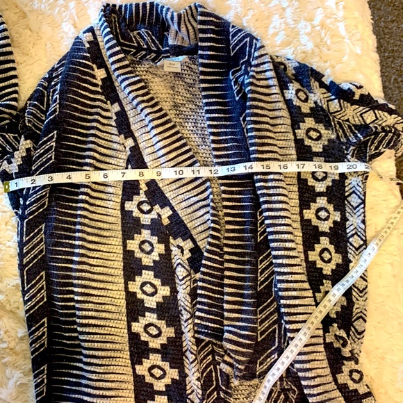 ARIAT Bohemian Open High Low cardigan size Small Blue/ White lightweight EUC - Picture 10 of 11